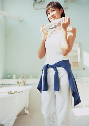 西区で気軽に通えるネイルサロンです